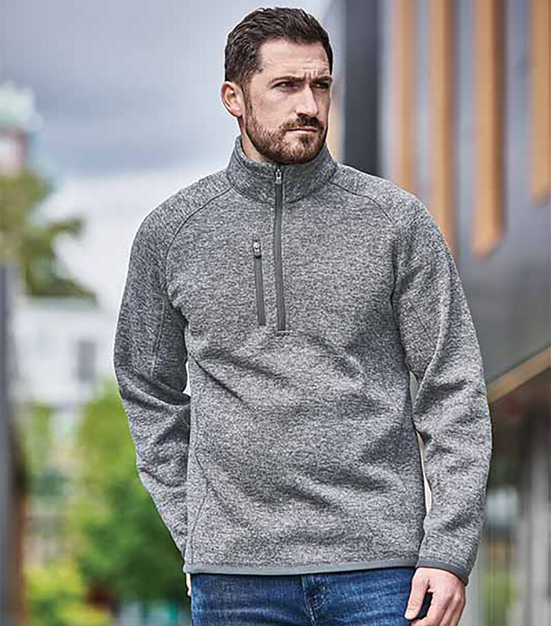 Stormtech_Ms-Avalante-1_4-Zip-Fleece-PO_FHP-1_lifestyle-Granite-front