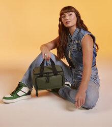 Bagbase_Recycled-Mini-Cooler-Bag_BG288_military-green_lifestyle_3026