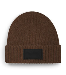 Beechfield_Fashion-Patch-Beanie_B442R_walnut_black_flat-shot