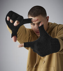 Beechfield_Fingerless-Gloves_B491_Black-Lifestyle-1