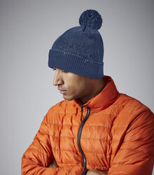 Beechfield_Water-Repellent-Thermal-Snowstar-Beanie_B502_Steel-Blue_Lifestyle-3