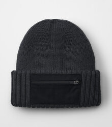 Beechfield_Zip-Patch-Beanie_B334R_graphite-grey_black_flat-shot