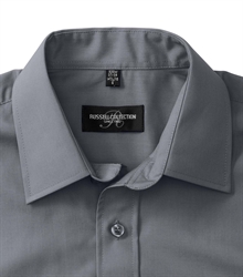 Russell-Mens-Short-Sleeve-Classic-Polycotton-Poplin-Shirt-935M-Convoy-grey-detail