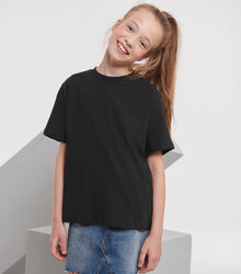 Russell_Kids-Pure-Organic-Tee_108B_0R108B036_Model_front