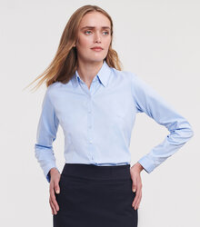 Russell_Ladies-Long-Sleeve-Herringbone-Shirt_962F_0R962F042_Model_full