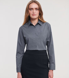 Russell_Ladies-Long-Sleeve-Polycotton-Easy-Care-Poplin-Shirt_934F_0R934F0CG_Model_front