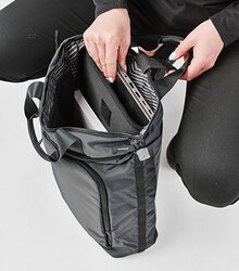 Stormtech_Meridan-Backpack_LBR-2_lifestyle-detail