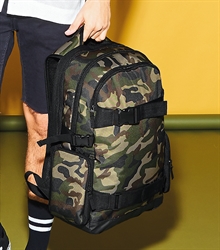 bagbase_bg853_jungle-camo_lifestyle_220012