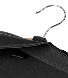 quadra_qd31_black_under-flap-fastner