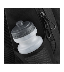 quadra_qd550_jet-black_bottle-pocket